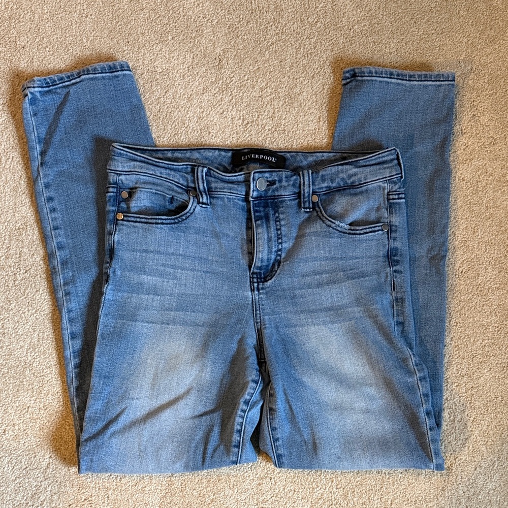 Liverpool Women's Light Blue Girlfriend Jeans